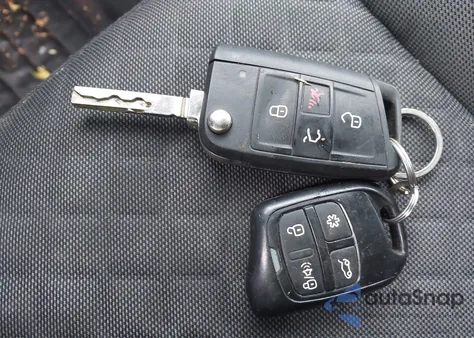 2018 Volkswagen Tiguan 2.0T S z USA, uszkodzony, nr VIN 3VV0B7AX3JM091554